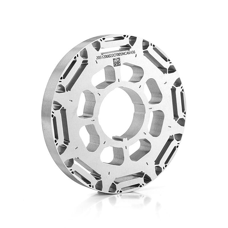 Nový stator motora energetického pohonu a jadro rotora