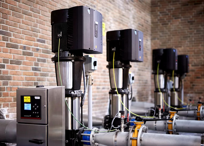 Stator motora vodného čerpadla a jadro rotora