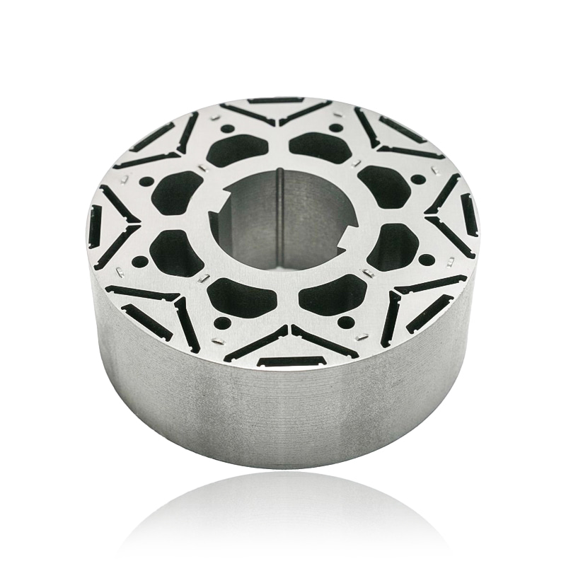 Nový stator motora s energetickým pohonom a jadro rotora