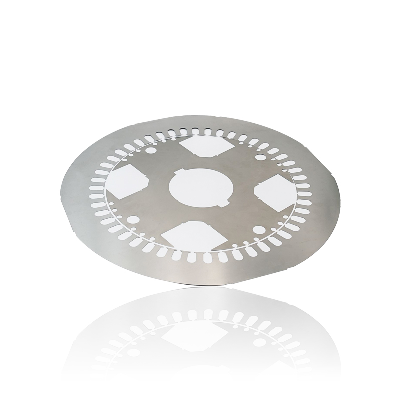 Aké sú kľúčové výkonnostné výhody použitia jadra statora motora s generátorom elektrického vozidla v porovnaní s konvenčnými konštrukciami statora?